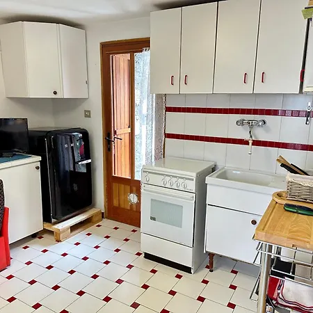 Dağ evi Cozy Chalet With Mountain Views In Ussin, Valtourneche, Parking *