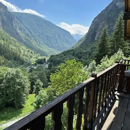 Cozy Chalet With Mountain Views In Ussin, Valtourneche, Parking 沙穆瓦